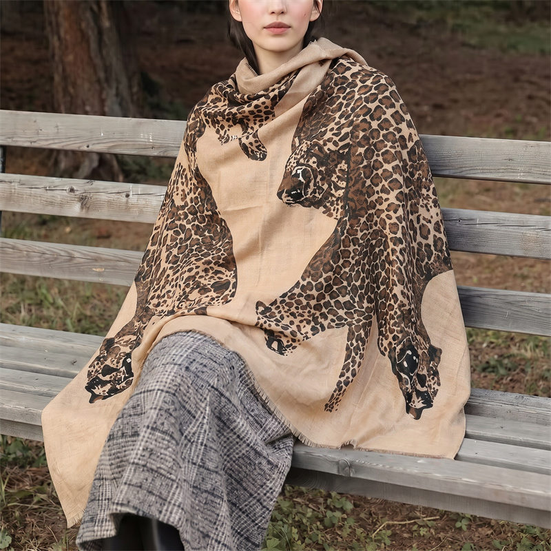 ヴィンテージレオパード柄ヒジャブ＆ヘッドスカーフ、女性用生端 - Vintage Outdoor Fashion のレビューと価格