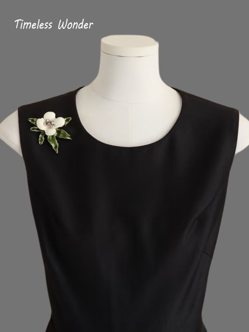 時代を超えた魅力 レトロエナメルジルコン花柄ブローチピン 女 - Vintage Fashion Runway のレビューと価格