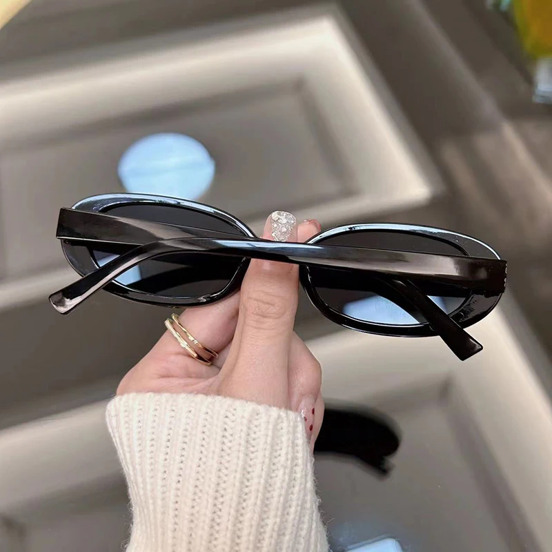 新しいオーバル型ヴィンテージサングラス レディース ファッシ - Vintage Fashion Female のレビューと価格